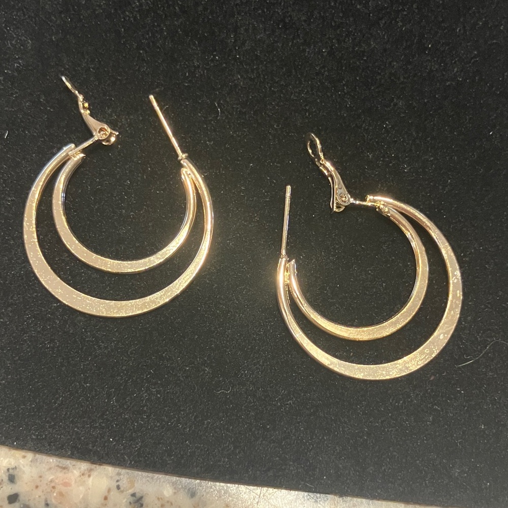 Elegant Gold Double Hoop Earrings